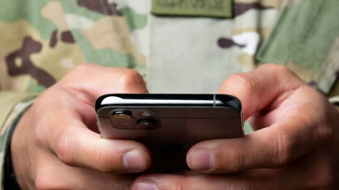 Alerty RCB dotrą szybciej? "Rozmawiamy z operatorami"