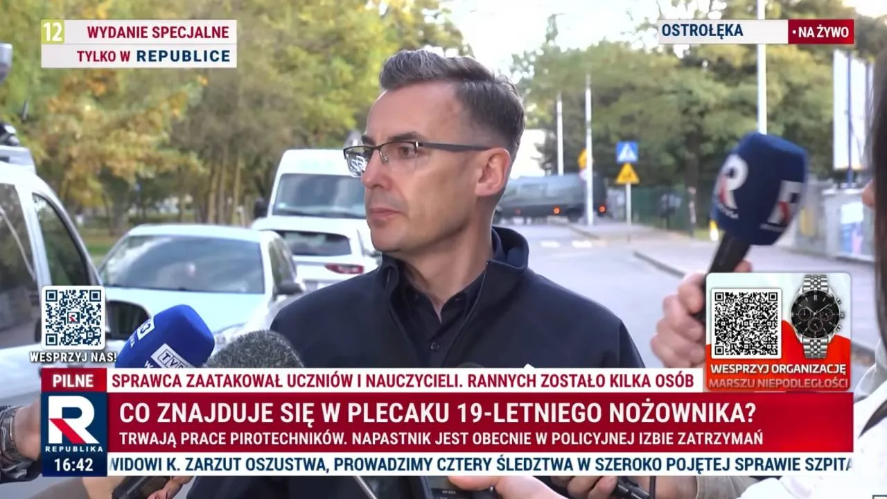 Atak nożownika w Ostrołęce. Dwie ofiary ranił, gdy uciekał ze szkoły. Pirotechnicy sprawdzają jego plecak