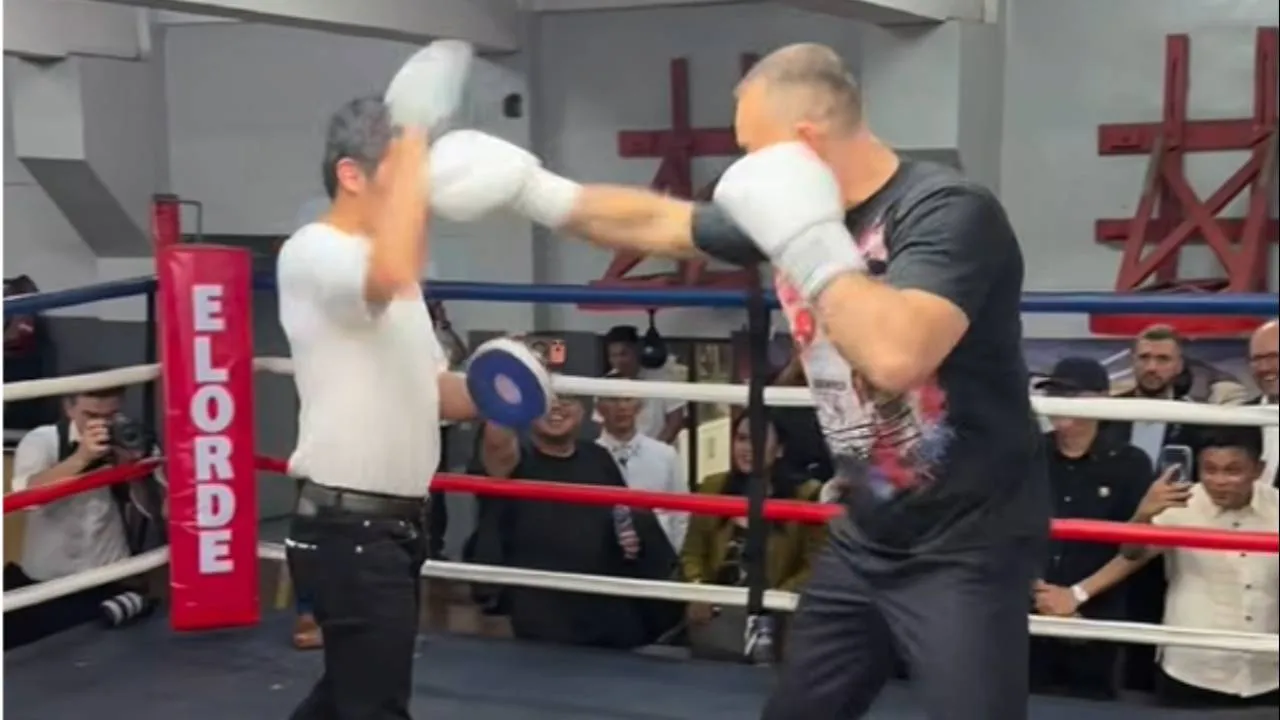 Prezydent Karol Nawrocki wszedł do ringu z legendą. Trenował z Mannym Pacquiao