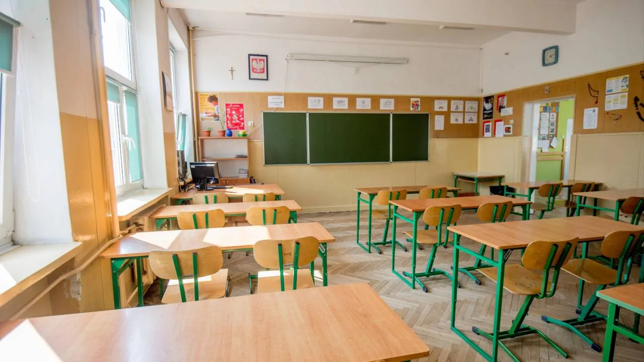 Nadzwyczajne środki bezpieczeństwa w szkołach. Nie wszędzie odbędą się lekcje