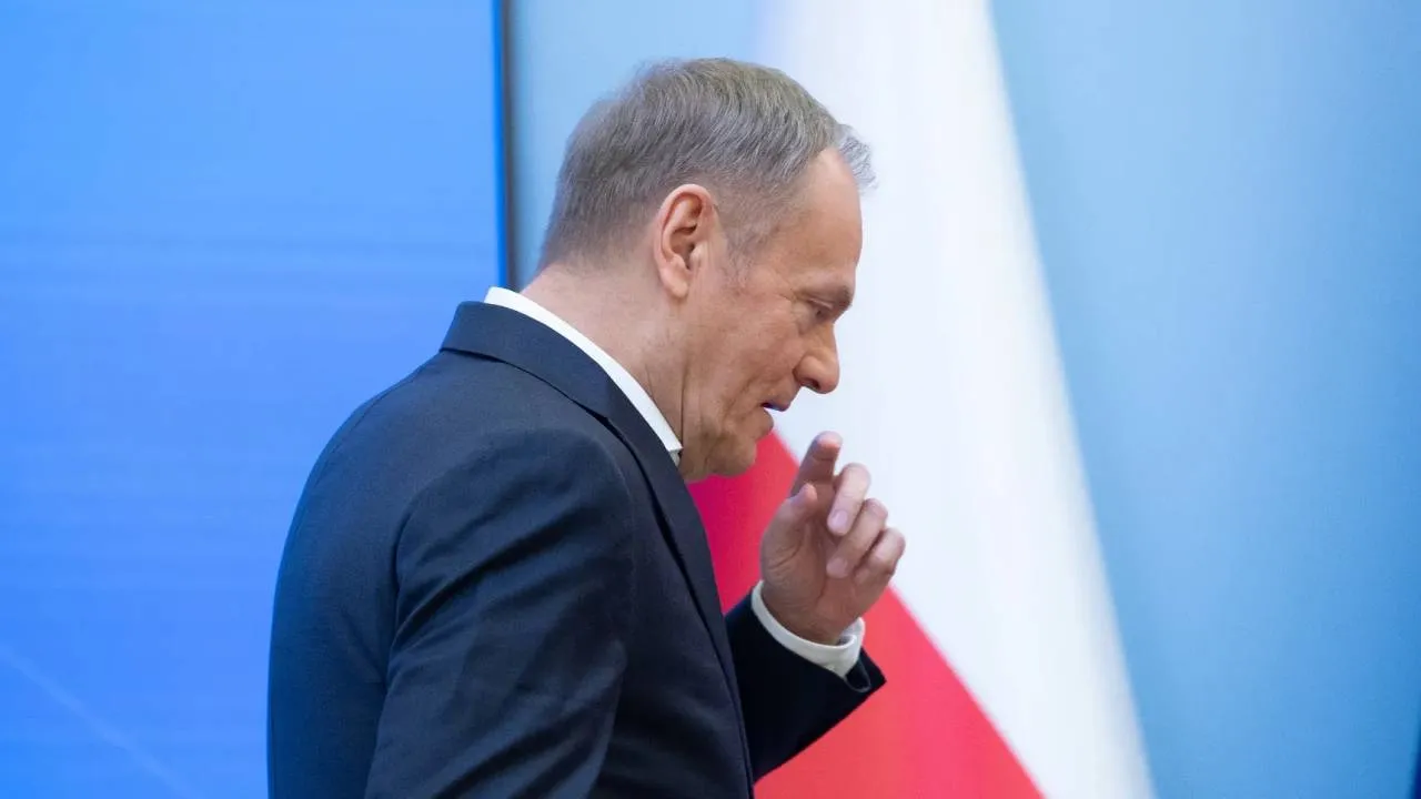 Dwa ataki w szkołach, ofiara śmiertelna i wielu rannych. Tusk zwołuje pilne spotkanie