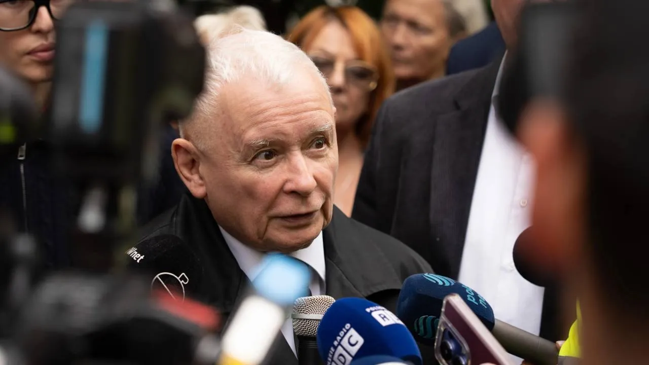Kaczyński o atakach nożowników w szkołach. Pyta o rosyjski ślad: „To ewidentnie nie jest przypadek”