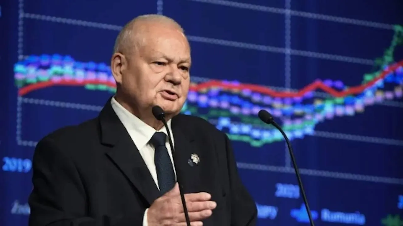 „Chcą dorwać się do złota Polaków i wprowadzić euro”. Czarnek reaguje na ruch rządzących wobec Glapińskiego