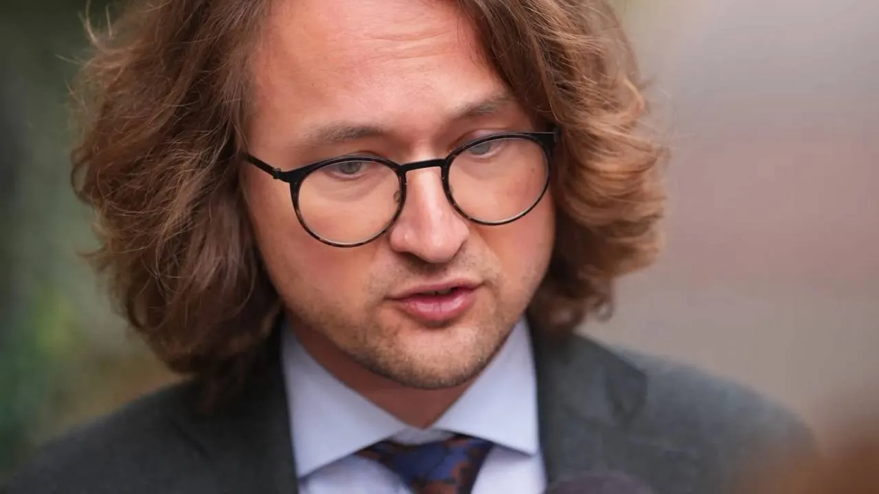 Kolejna burza w Akademii Wymiaru Sprawiedliwości. Sopiński alarmuje o zwolnieniu prorektor