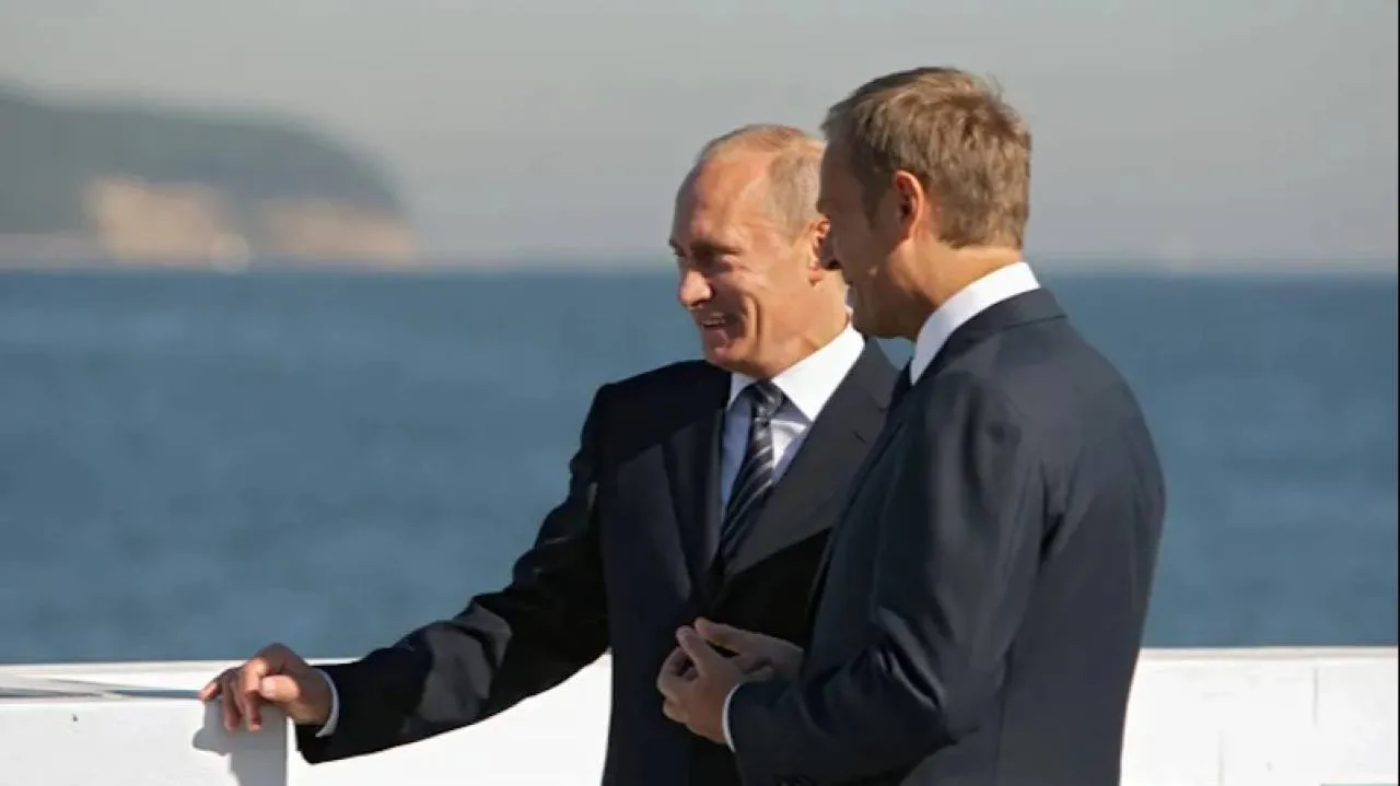 Tusk prosił Putina o poparcie Cimoszewicza w Radzie Europy. "Będę wielce zobowiązany"