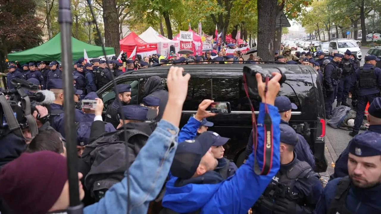 Bosak ostro o próbie przejęcia TK. „Układ Tuska niszczy nasze państwo”