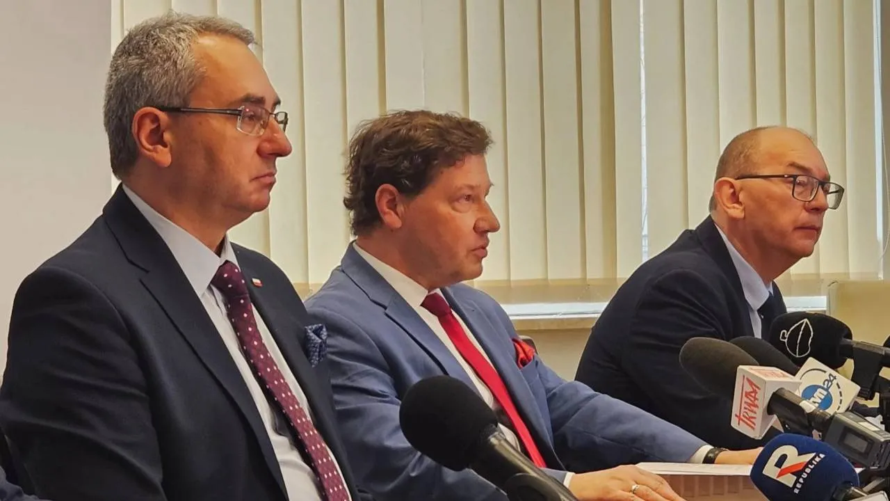 Kolejne szykany Żurka wobec sędziów. "Represje zamiast prawa"