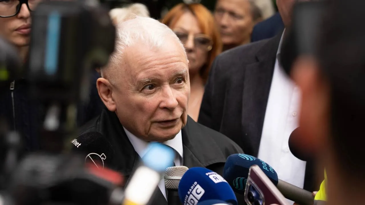 Jarosław Kaczyński przed TK. Wzywa na sobotni wiec i zapowiada dalszą walkę