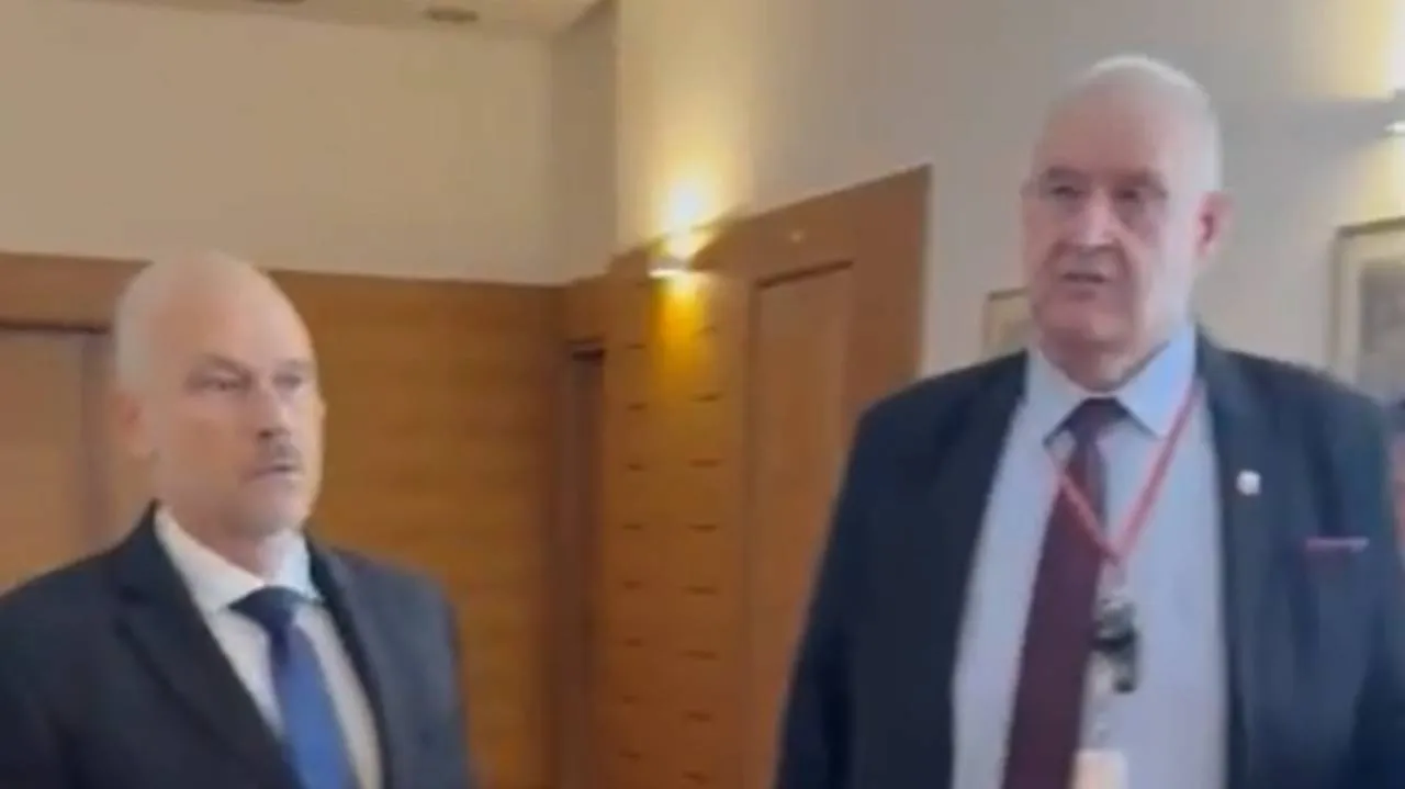 Berek wszedł do TK i rozmawiał z prezesem Święczkowskim. Oto, co usłyszał
