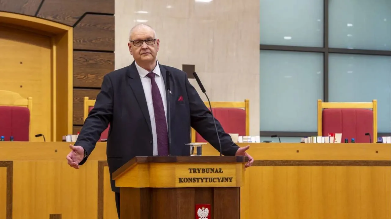 „Zamach stanu". Prezes TK ujawnia kulisy i zapowiada: „Nie pozwolę na gwałcenie konstytucji!"