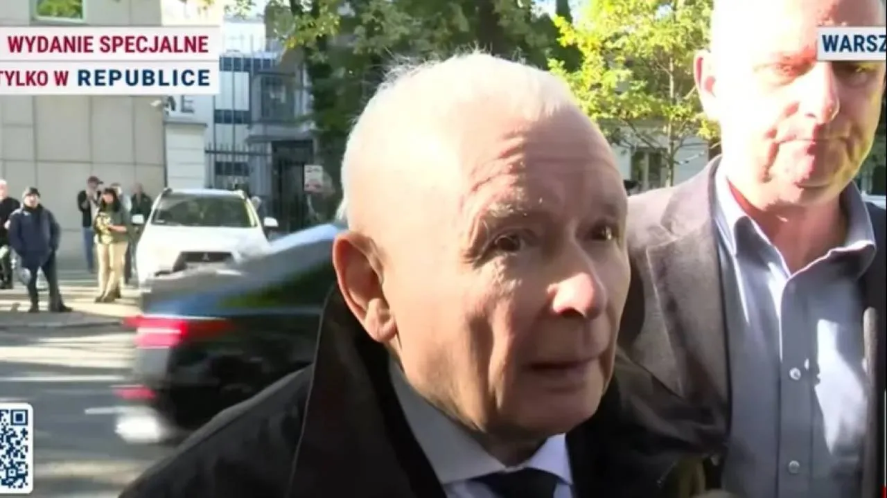 Jarosław Kaczyński przed Trybunałem Konstytucyjnym. "Być może ktoś liczył na to, że jakaś grupa stąd odejdzie"