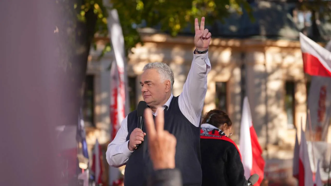 Sakiewicz na manifestacji przed TK: Tę nadzieję musimy obronić, organizujmy się