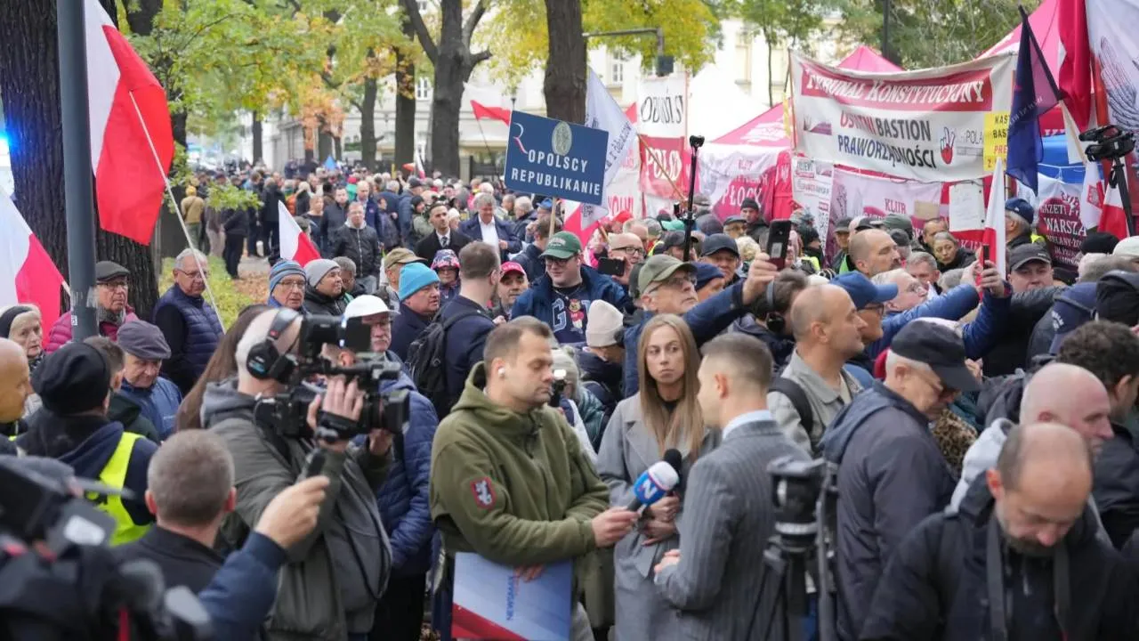 Dziś wielka manifestacja w obronie Trybunału Konstytucyjnego. "Dzieje się skrajne draństwo"