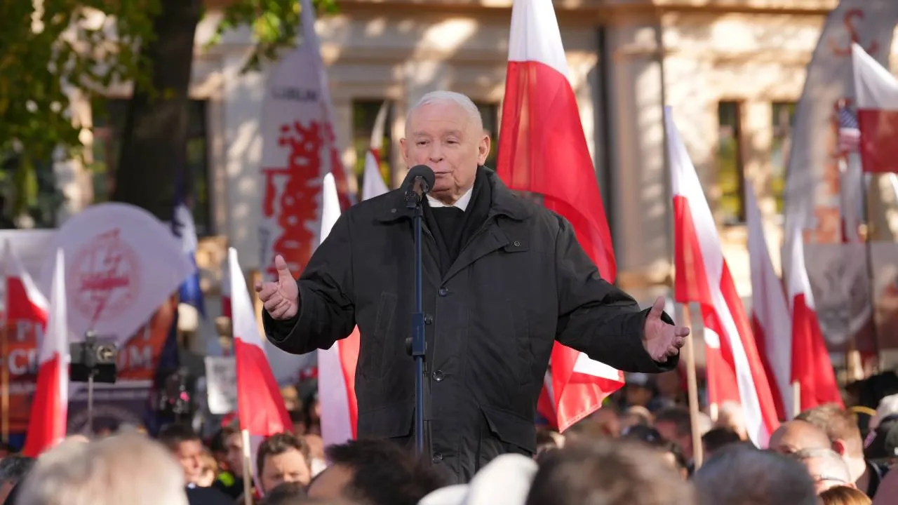 Jarosław Kaczyński wezwał do udziału w Marszu Niepodległości. "Musimy być!"