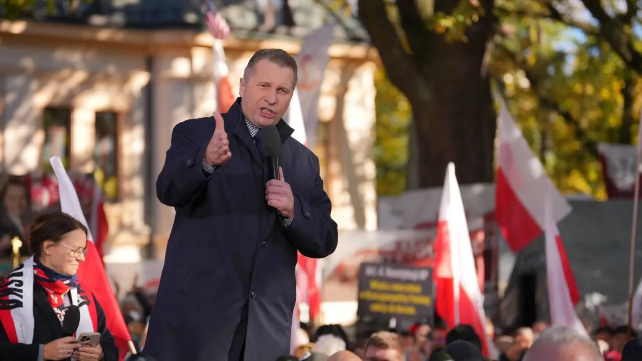 Czarnek przypomniał o ważnej rocznicy. "Czytają tę Konstytucję ci oszuści i nic nie rozumieją"