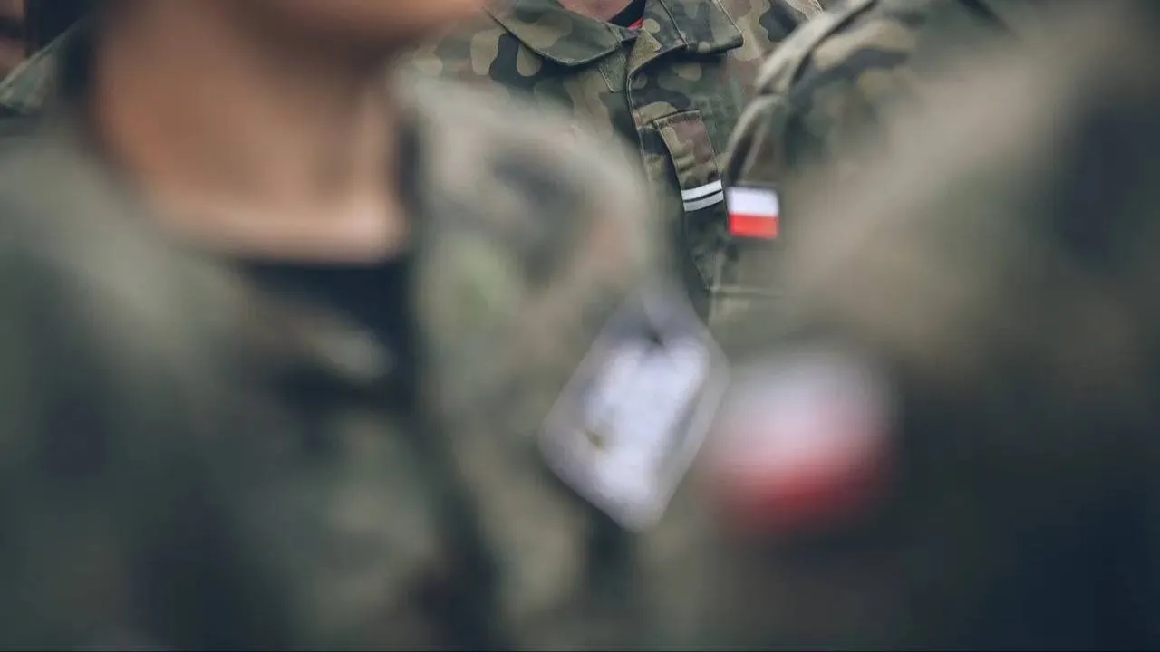 Obowiązkowa służba wojskowa także dla kobiet? Polacy nie mają wątpliwości
