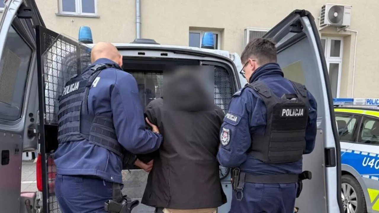 Podszywali się pod CBŚP. Wpadli z arsenałem broni