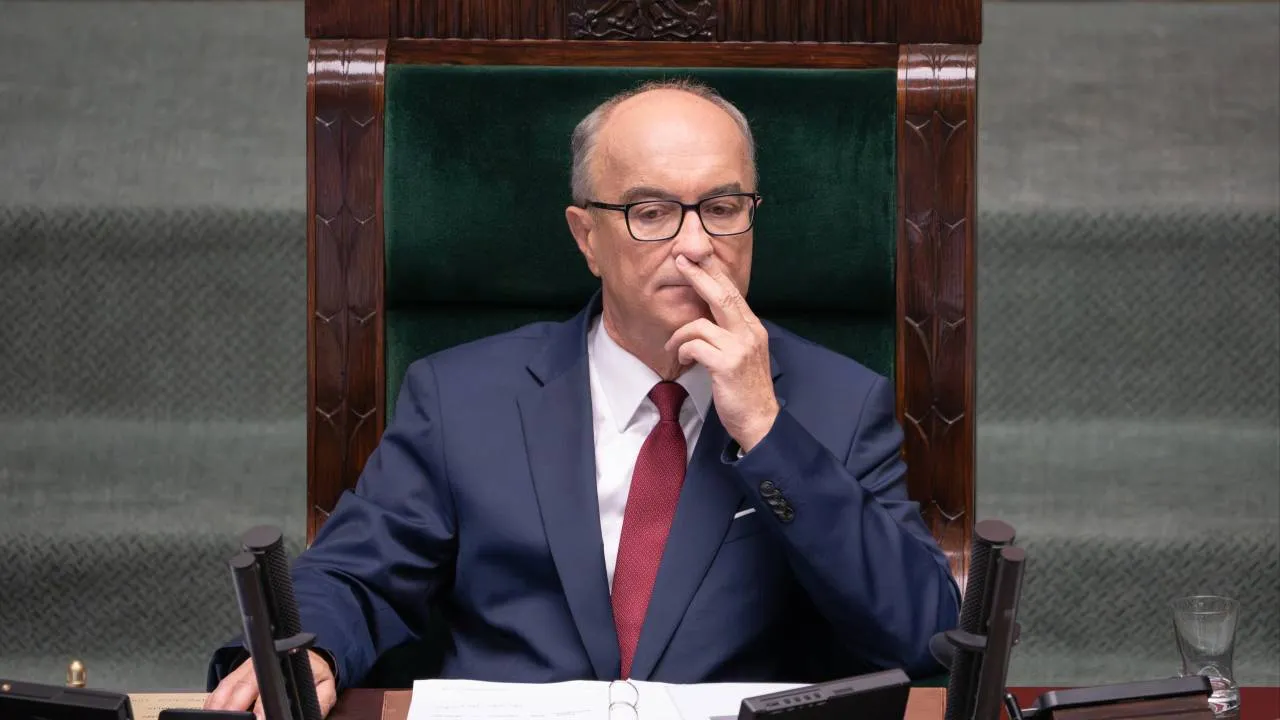 Dokumenty pokazały realny staż Macieja Berka. Czarzasty: "Matactwa i szukanie dziury w całym"