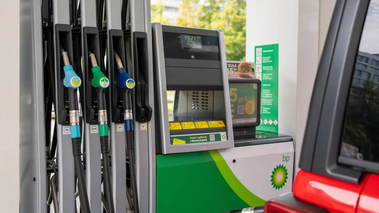 Diesel znowu ponad 8 zł za litr. Nowe ceny paliw