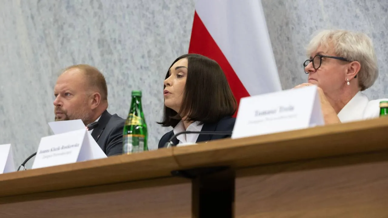 Komisja śledcza ws. Pegasusa kończy pracę. Sroka zapowiedziała ostatnie posiedzenie