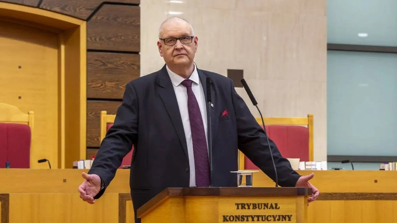 Atak na prezesa TK Bogdana Święczkowskiego. „Czarzasty czuje się prezydentem”