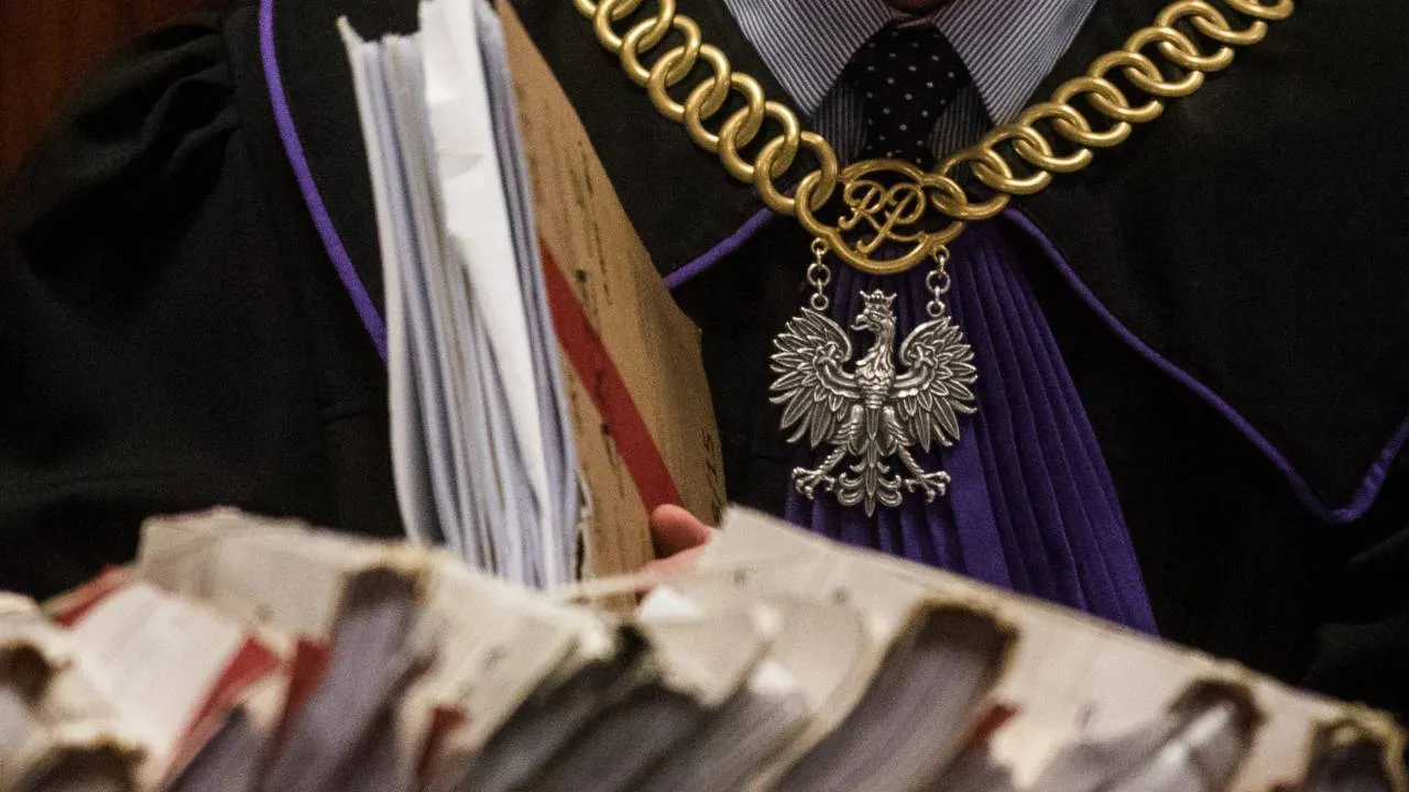 Koalicja przeforsowała ustawę wymierzoną przeciw legalnym sędziom. Mogą stracić stanowiska