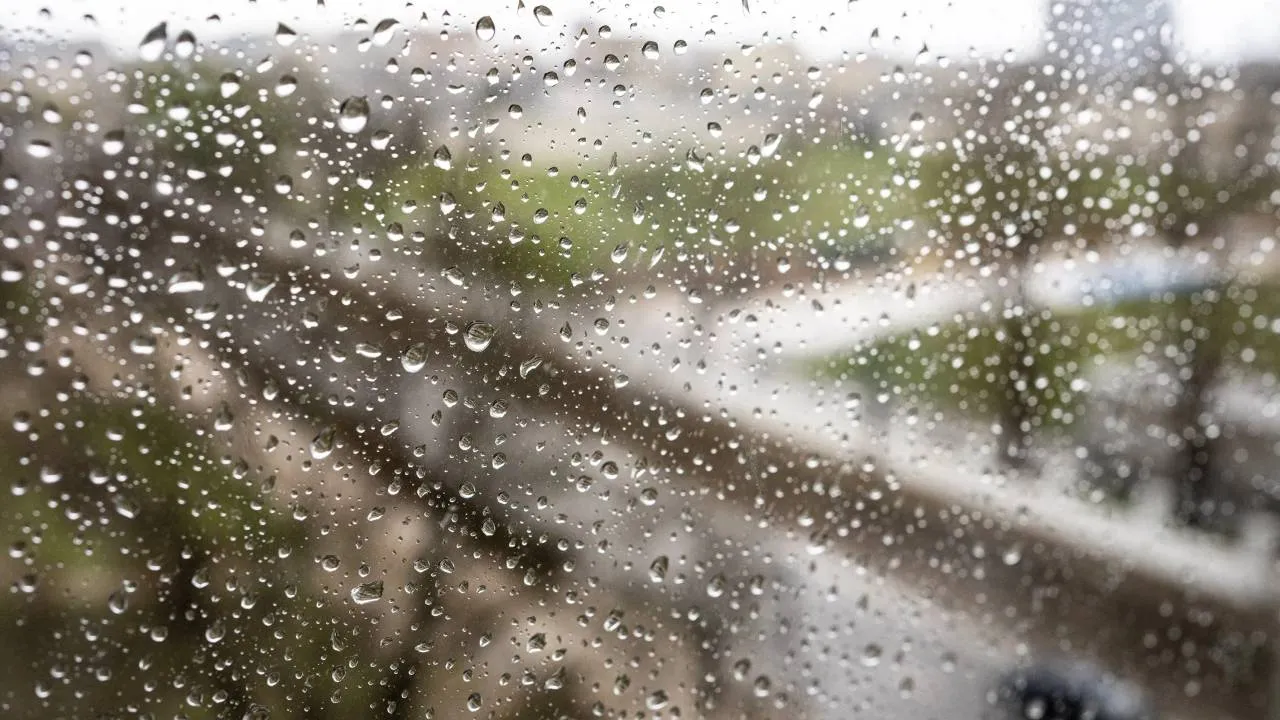 Pogoda szykuje zwrot akcji! Deszcz, śnieg i wichury