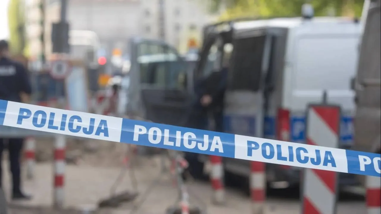 Krwawa jatka w centrum Warszawy. 37-latek z Indii zaatakował tasakiem. Jest decyzja sądu