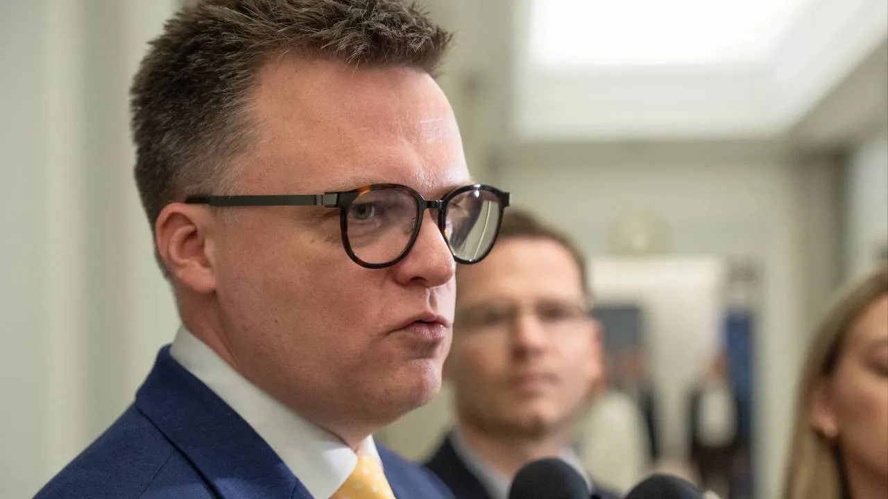 Hołownia o odejściu z rządu Pełczyńskiej-Nałęcz: "Oboje zapłaciliśmy swoją cenę"