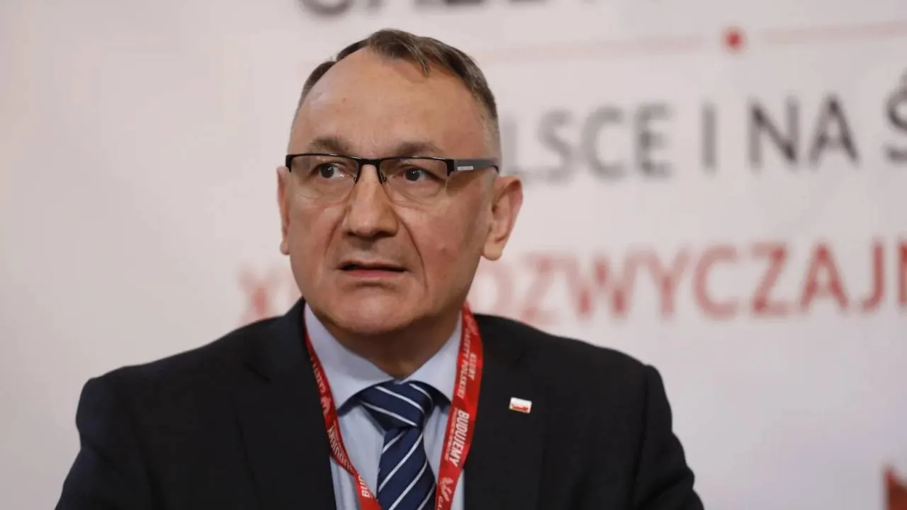 Policja w domu dziennikarza TV Republika. Nieoczekiwany problem przy próbie zawiadomienia prokuratury