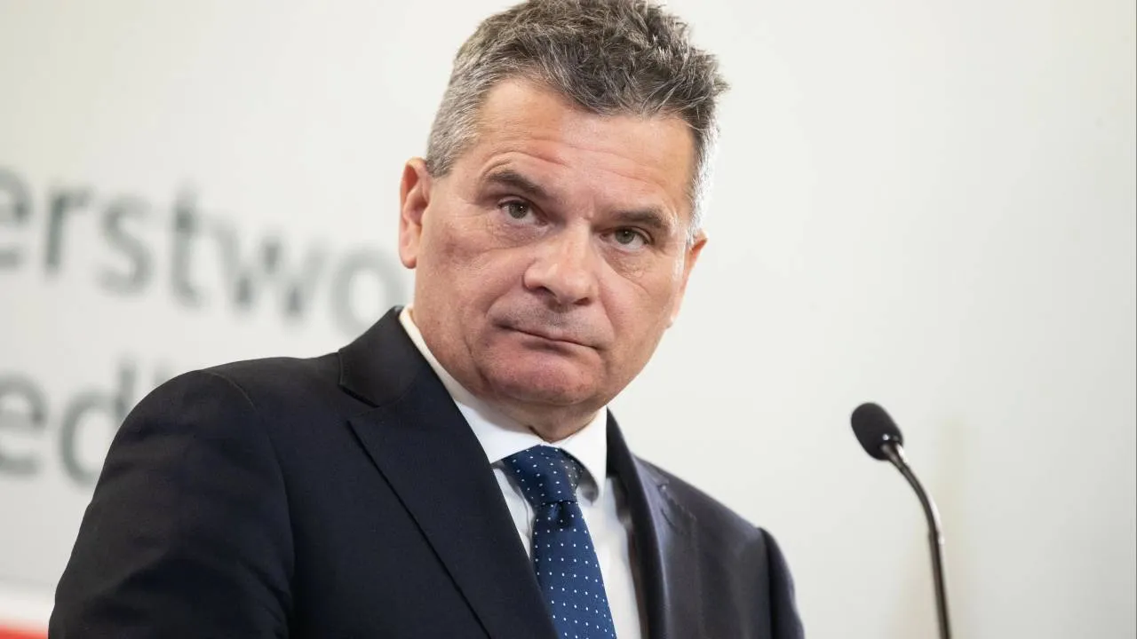 "Chcemy przesłuchać prezydenta, ma tam swoją rolę". Korneluk: Każdy ma obowiązek stawić się na wezwanie