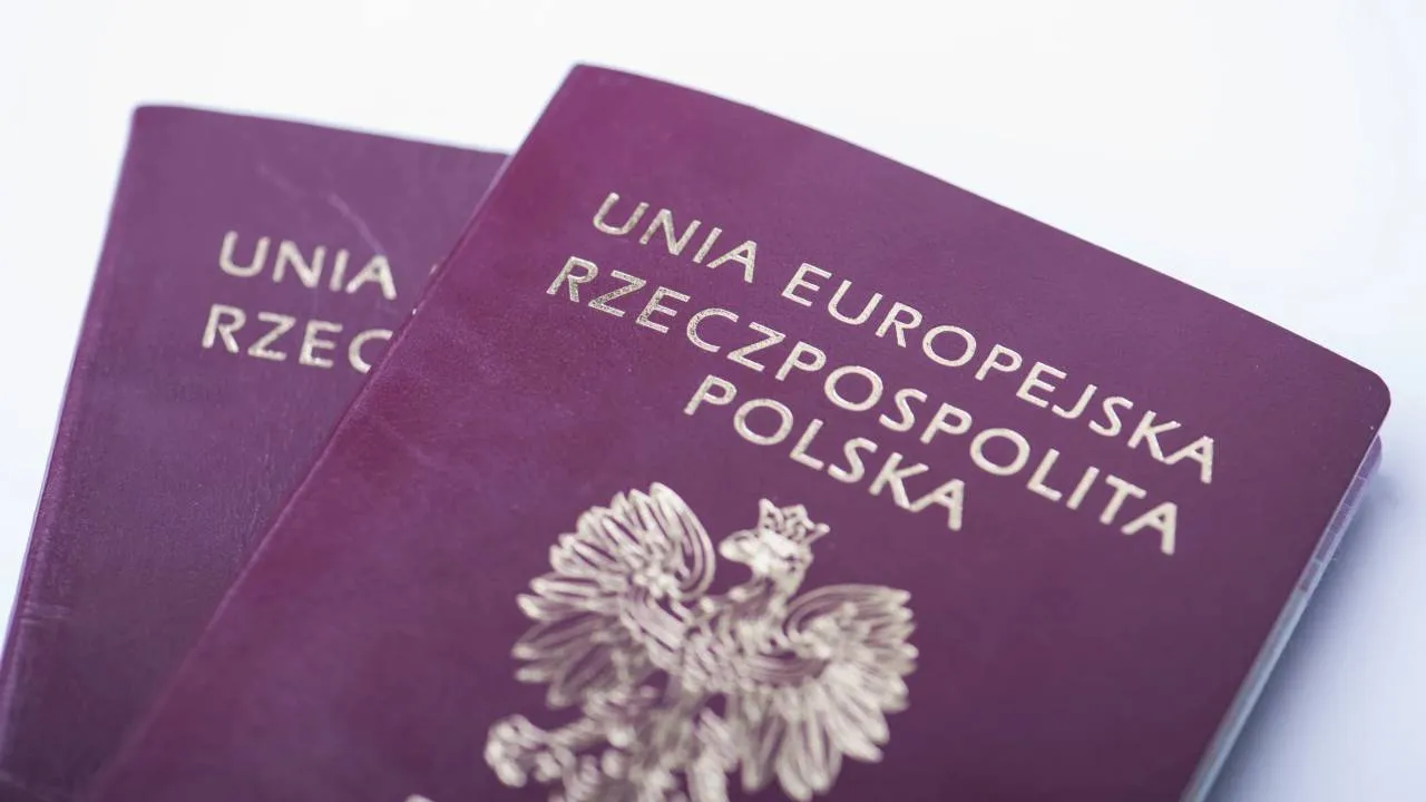 Cudzoziemcom będzie można odebrać polskie obywatelstwo. Wystarczy, że posunie się do podstępu