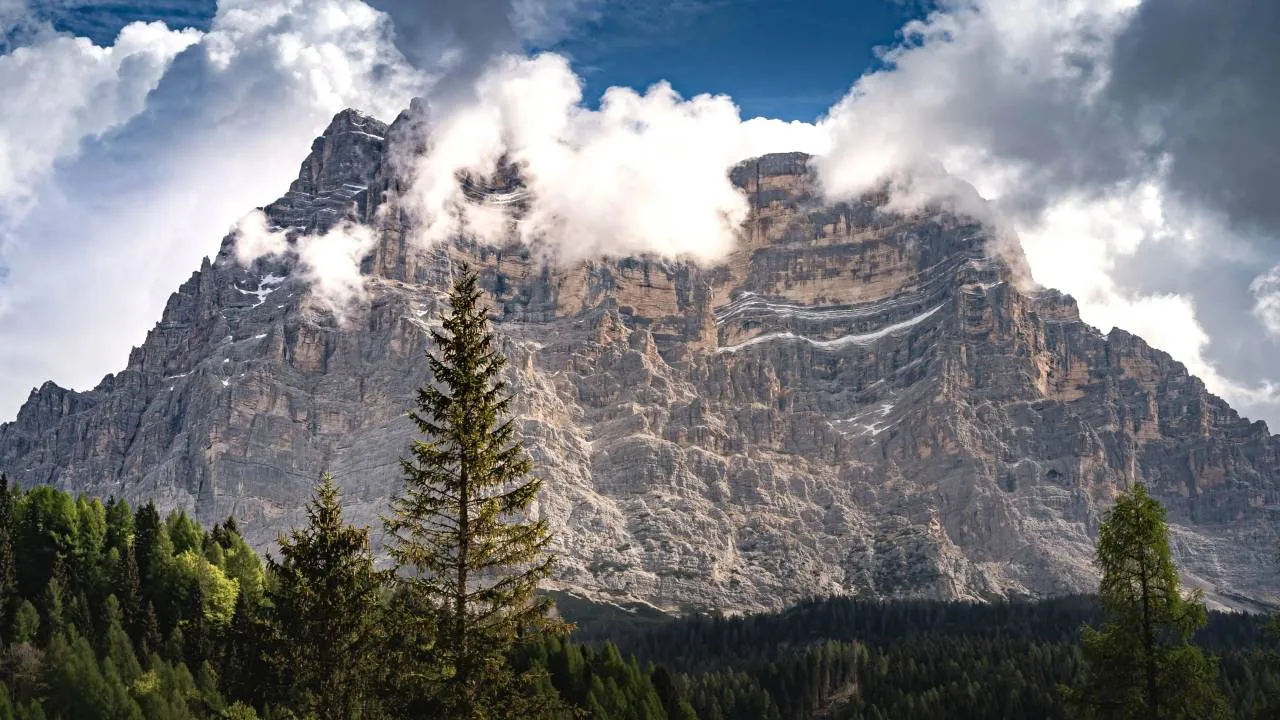 Lodowce odsłoniły setki niewybuchów. Saperzy ruszyli w Dolomity