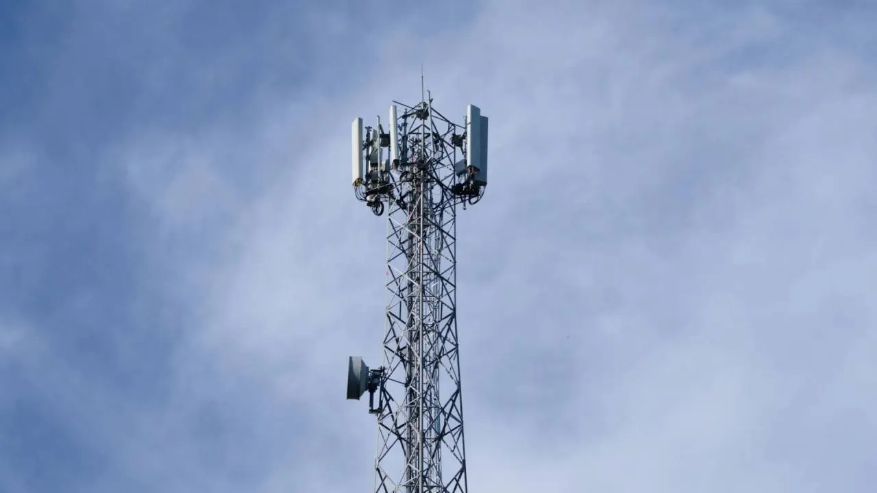 Ostatnia sieć do likwidacji. Telefony stracą internet