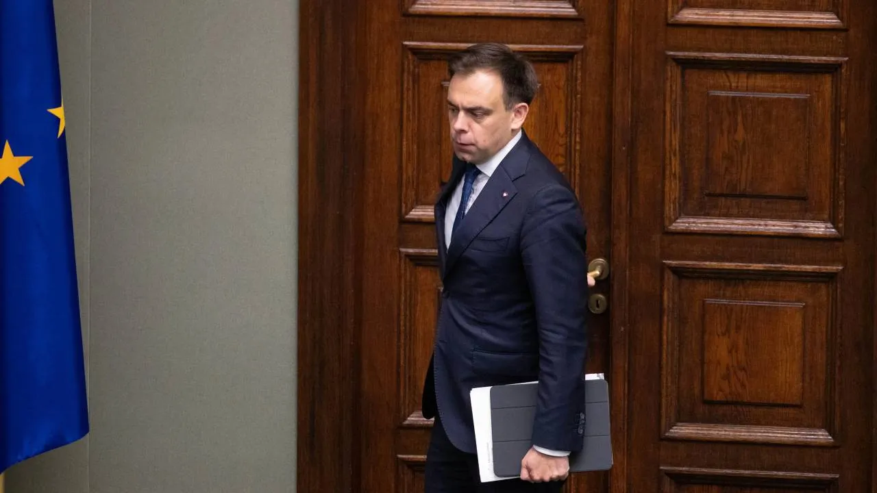 Polacy ocenili awans Domańskiego na wicepremiera. Większość jest na „nie”