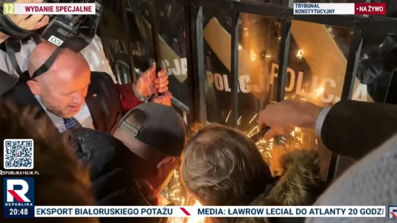Gorąco przed Trybunałem. Prezes Święczkowski wydał jasne polecenie