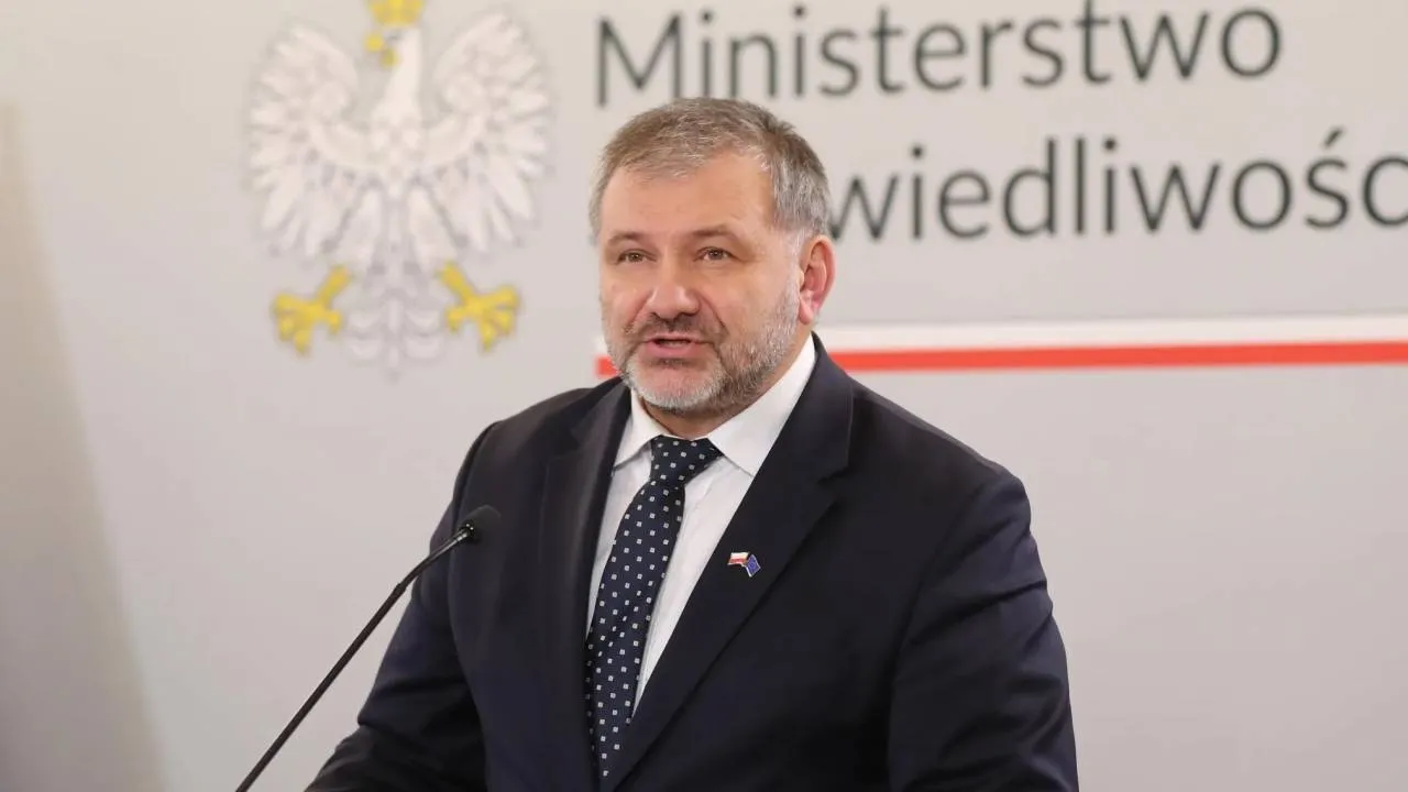 Resort Żurka wydaje fortunę na trzydniową konferencję. "Koryto zostało. Za ucztę płaci naród"
