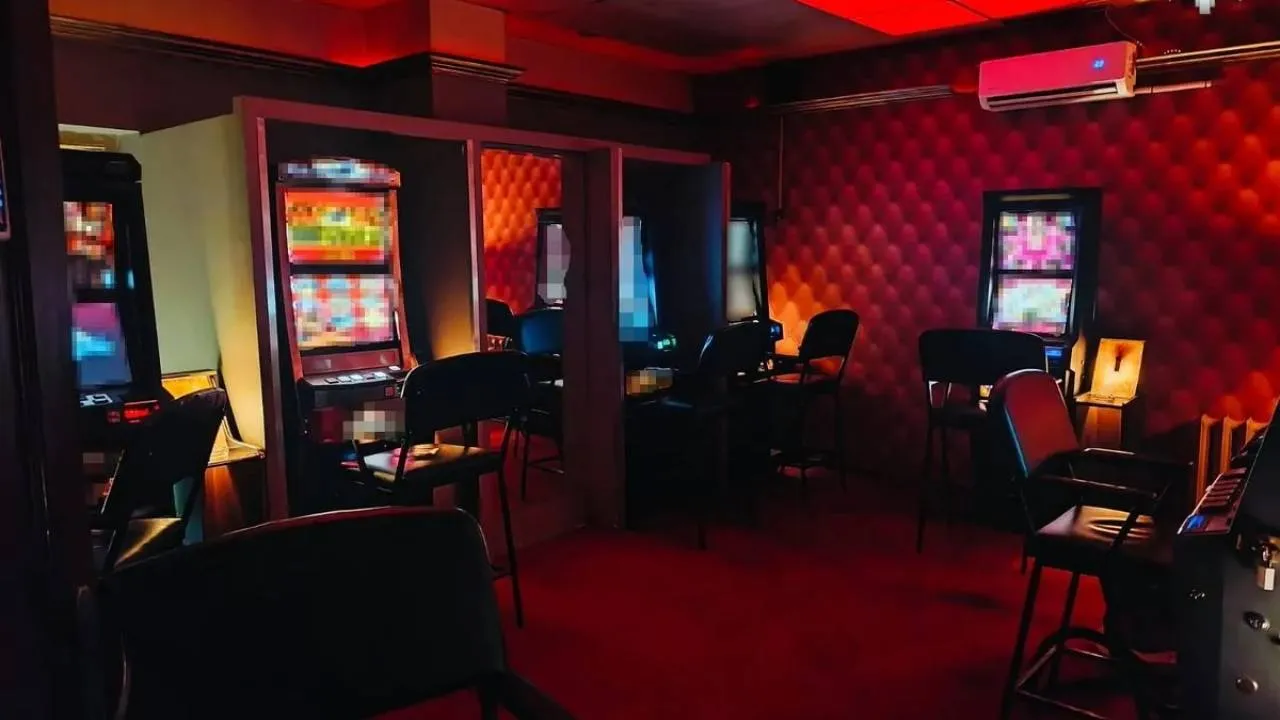 Uderzenie w hazardowy gang. Zatrzymano 11 osób