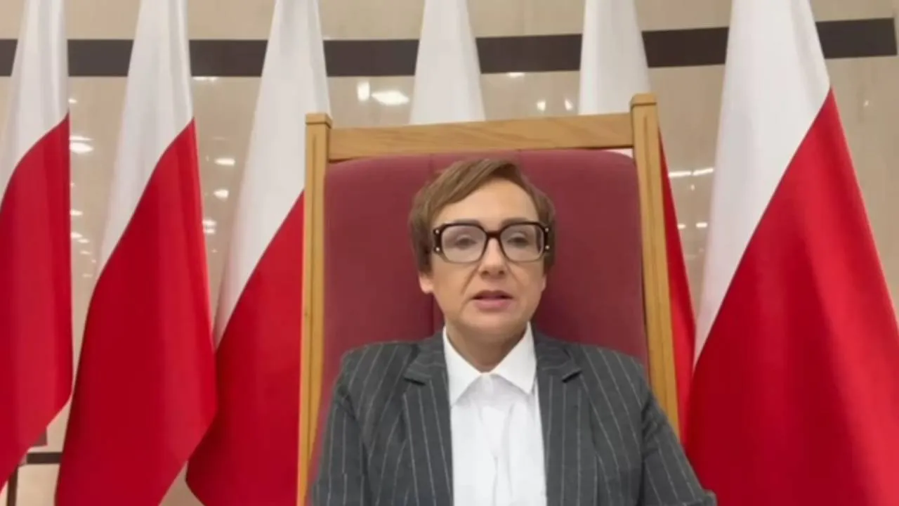 Uzurpator Korwin-Piotrowska informuje: Święczkowski i Sochański bez prawa wstępu do TK. To nie wszystko