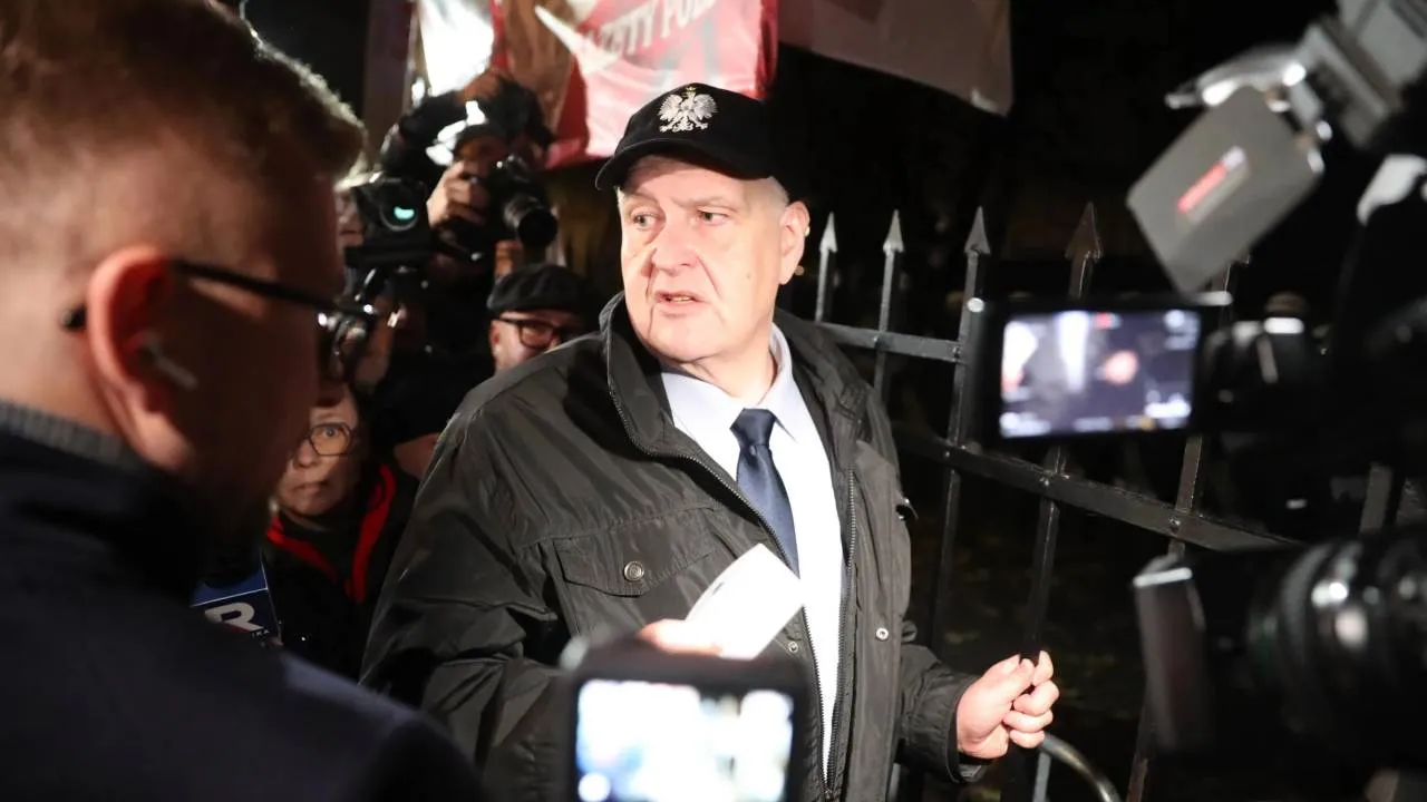 Świat patrzy na Polskę. Największe redakcje i agencje o siłowym przejęciu TK